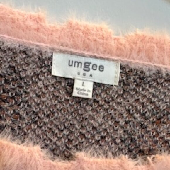 Umgee Fuzzy Soft Pink Leopard Print Sweater, Size Large - Picture 4 of 6